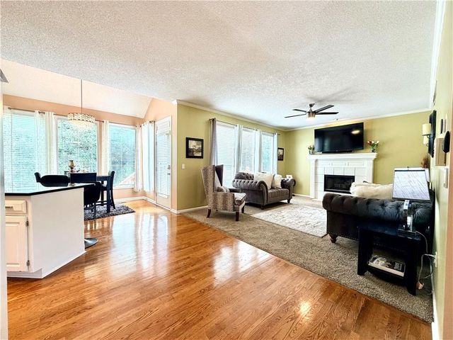 13920 W 143RD Court, Olathe, KS 66062