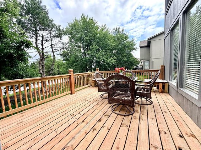 13920 W 143RD Court, Olathe, KS 66062