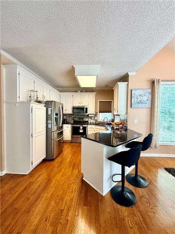 13920 W 143RD Court, Olathe, KS 66062