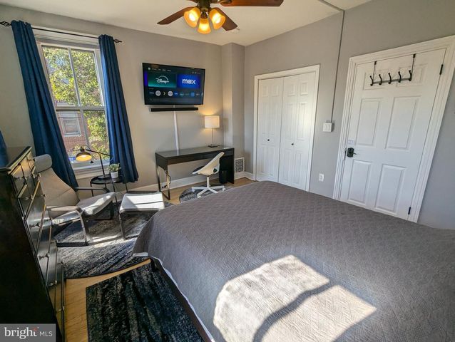 218 CUMBERLAND ST, Harrisburg, PA 17102