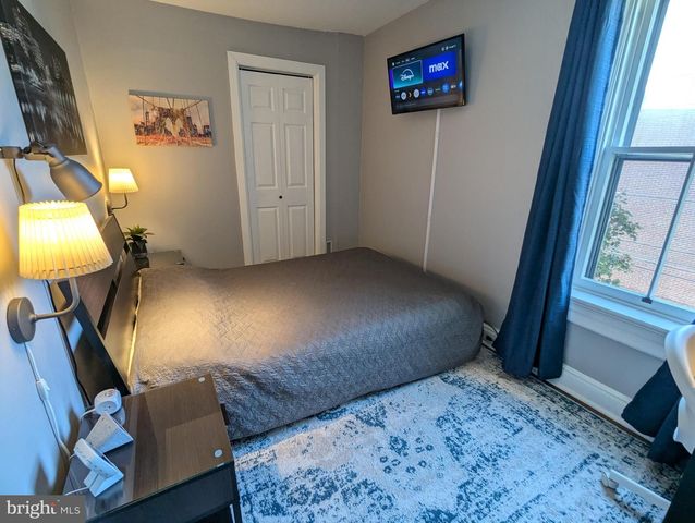 218 CUMBERLAND ST, Harrisburg, PA 17102