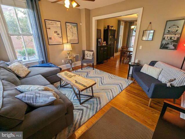 218 CUMBERLAND ST, Harrisburg, PA 17102