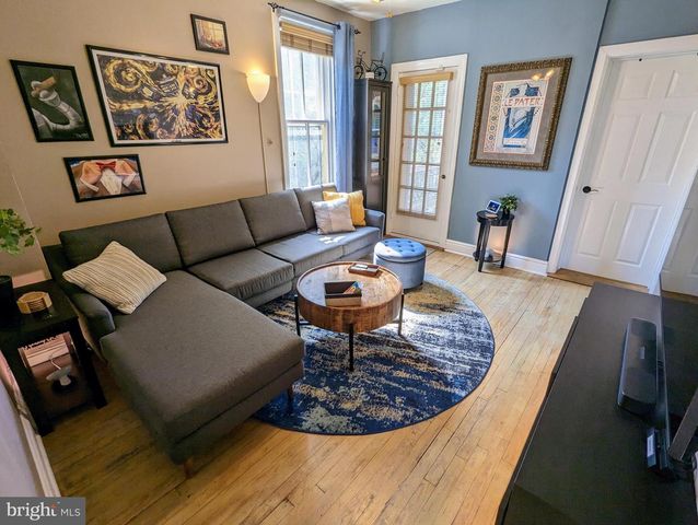 218 CUMBERLAND ST, Harrisburg, PA 17102