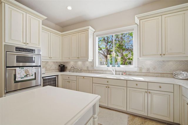 4117 W AZEELE STREET, Tampa, FL 33609