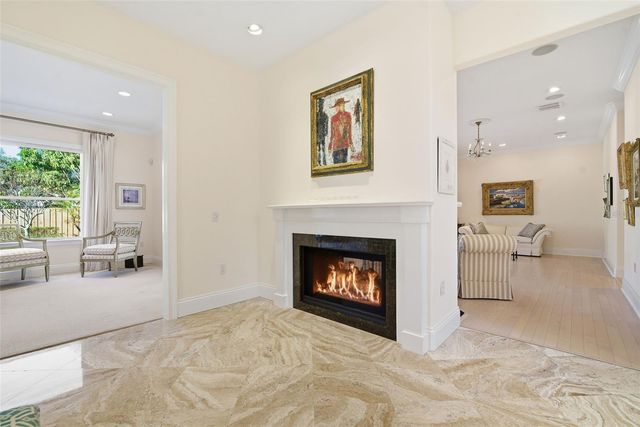 4117 W AZEELE STREET, Tampa, FL 33609