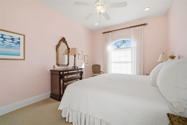 4117 W AZEELE STREET, Tampa, FL 33609