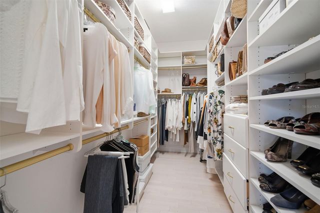 4117 W AZEELE STREET, Tampa, FL 33609