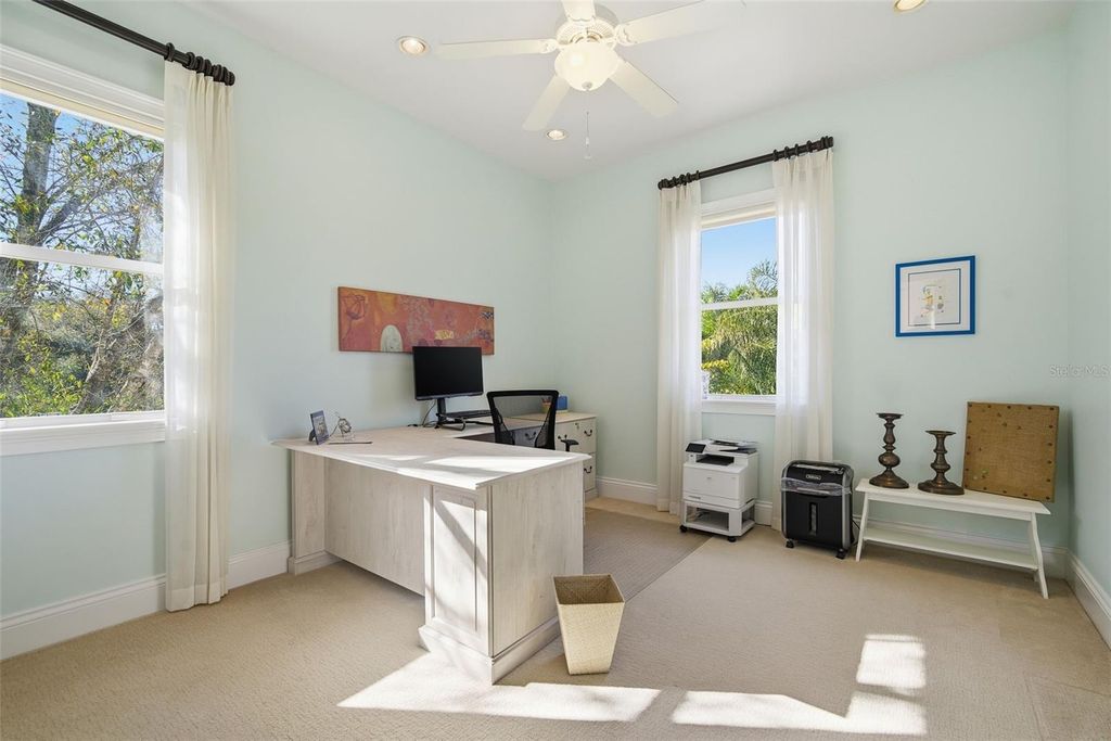 Image 13 of property listing at 4117 W AZEELE STREET, Tampa, FL 33609