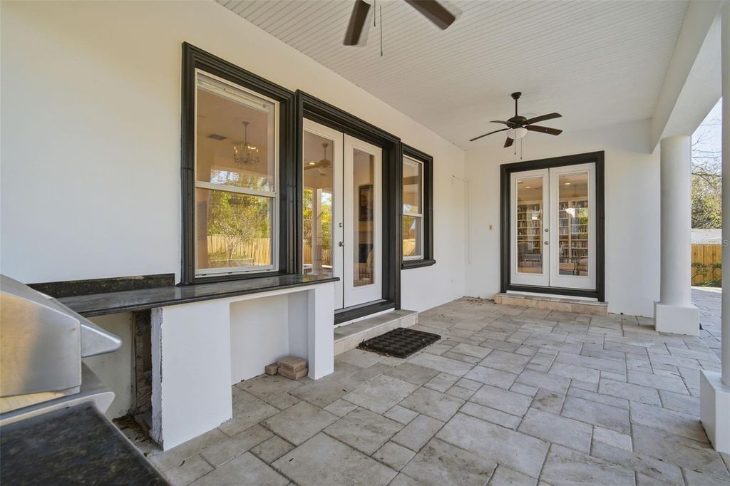 Image 42 of property listing at 4117 W AZEELE STREET, Tampa, FL 33609