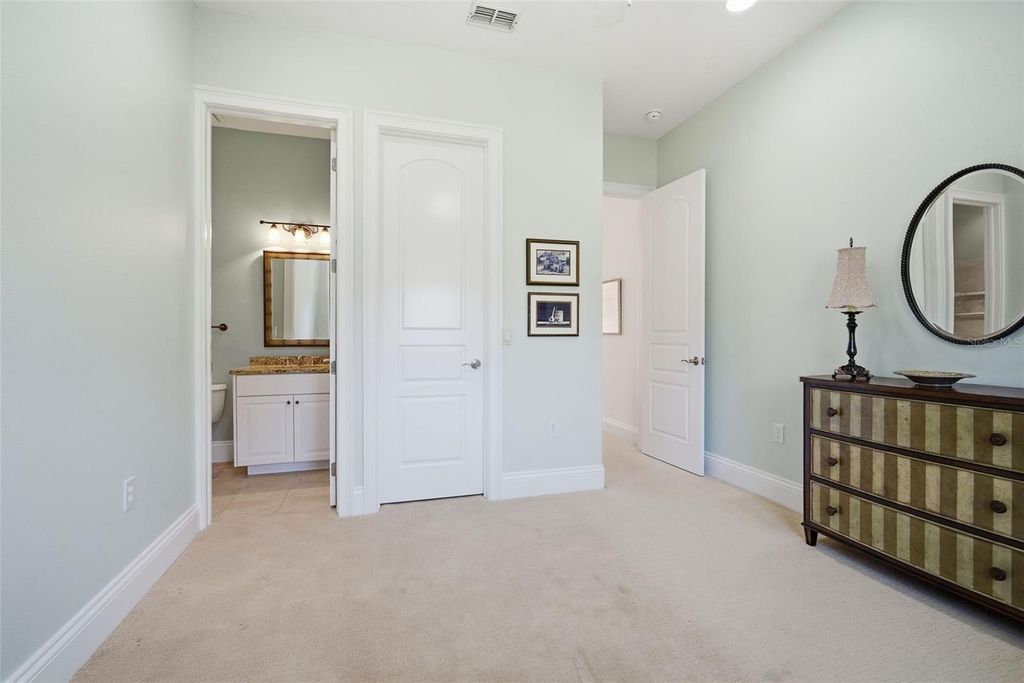 Image 59 of property listing at 4117 W AZEELE STREET, Tampa, FL 33609