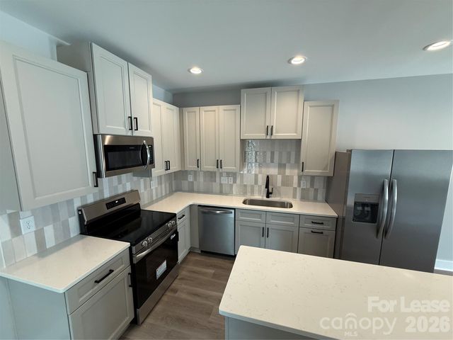 523 Dellwood Drive, Huntersville, NC 28078