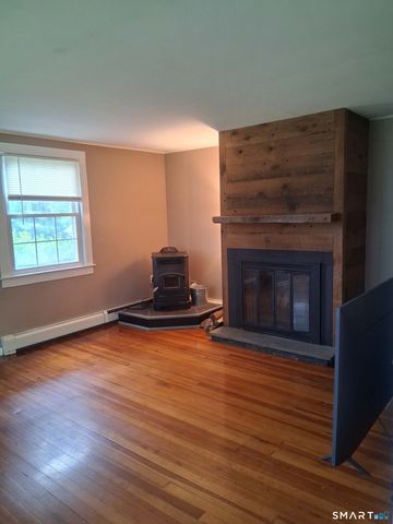 17 Ballou Road, Branford, CT 06405