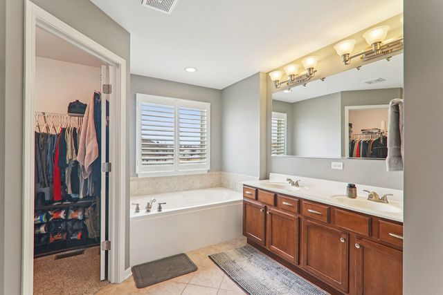 11723 Clark Lane, Huntley, IL 60142