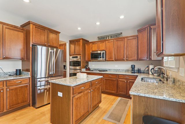 11723 Clark Lane, Huntley, IL 60142