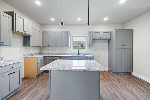 107 Winston Way, Carrollton, GA 30117