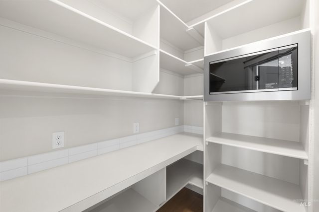 9528 Green Cottage Ave, Kuna, ID 83634