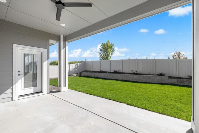 9528 Green Cottage Ave, Kuna, ID 83634