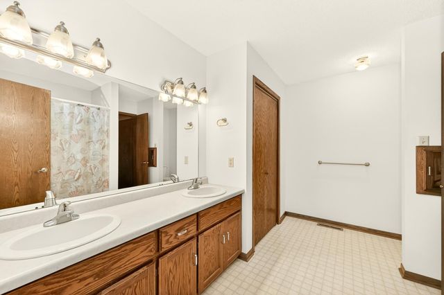 1814 Northern Heights Lane NE, Rochester, MN 55906
