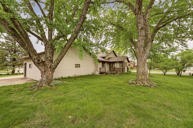 1814 Northern Heights Lane NE, Rochester, MN 55906