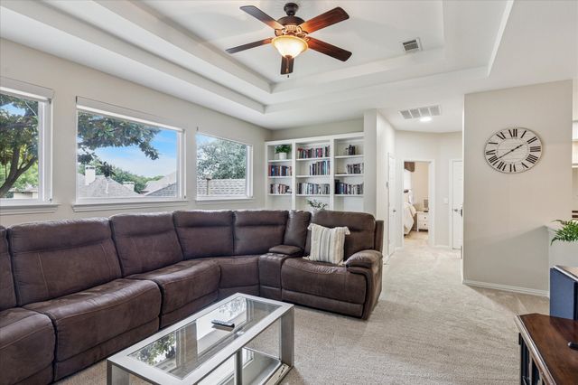 18727 Greenside Drive, Dallas, TX 75252