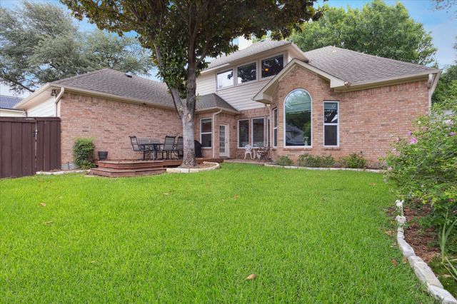 18727 Greenside Drive, Dallas, TX 75252