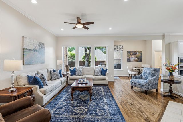 18727 Greenside Drive, Dallas, TX 75252