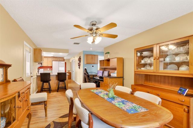 5 LONESOME PINE TRAIL, Yalaha, FL 34797