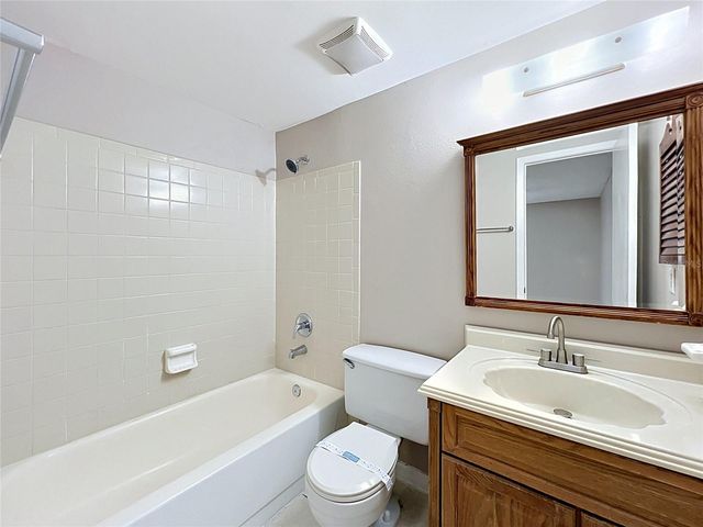 808 FALKIRK AVENUE, Valrico, FL 33594