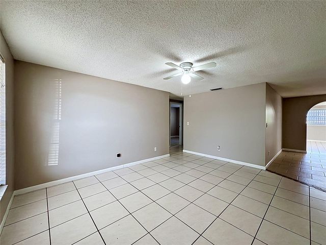 808 FALKIRK AVENUE, Valrico, FL 33594