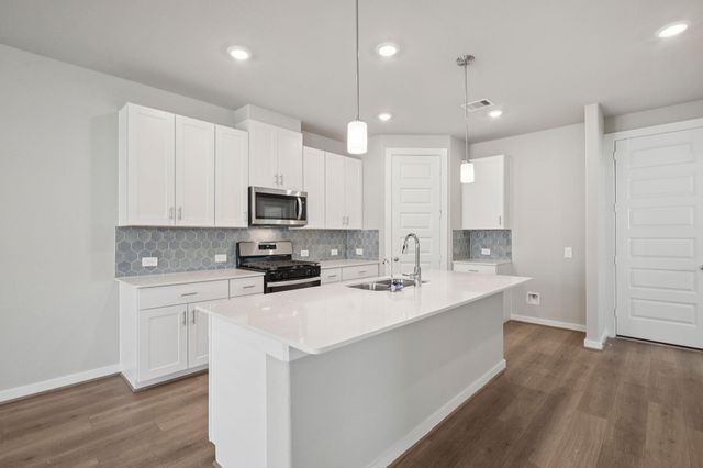 714 Sand Dollar Drive, Kemah, TX 77565