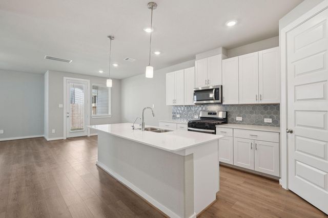 714 Sand Dollar Drive, Kemah, TX 77565