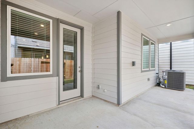 714 Sand Dollar Drive, Kemah, TX 77565
