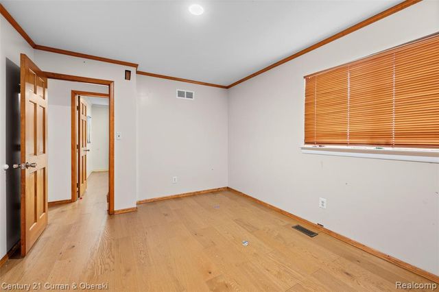 1399 Elmhurst Street, Canton, MI 48187