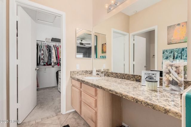 805 S SYCAMORE Street 203, Mesa, AZ 85202