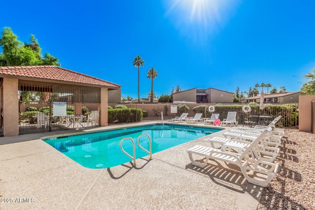805 S SYCAMORE Street 203, Mesa, AZ 85202