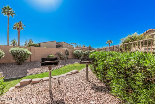 805 S SYCAMORE Street 203, Mesa, AZ 85202