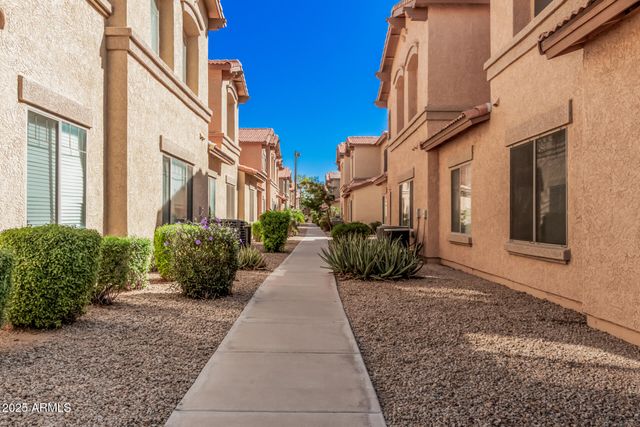 805 S SYCAMORE Street 203, Mesa, AZ 85202