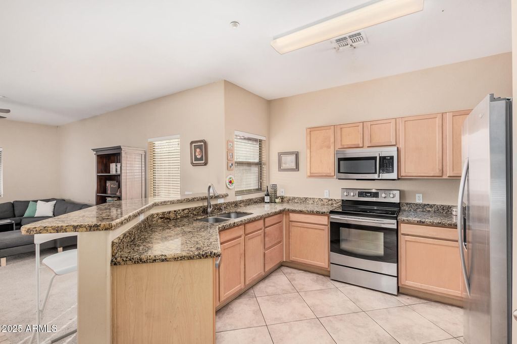 805 S SYCAMORE Street 203, Mesa, AZ 85202 — photo 2