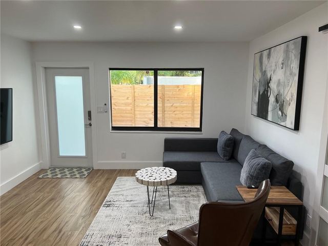 1415 SW 9th Street A, Fort Lauderdale, FL 33312