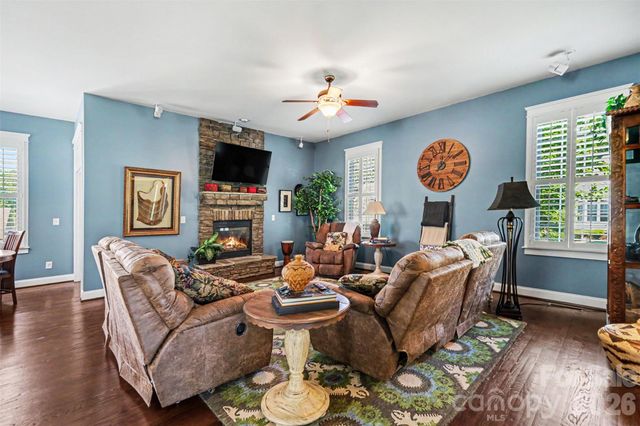 515 Academy Street, Mcadenville, NC 28101