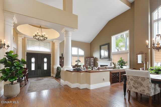 136 Heath Meadow Place, Simi Valley, CA 93065
