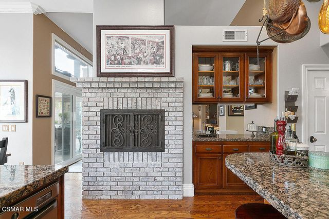 136 Heath Meadow Place, Simi Valley, CA 93065
