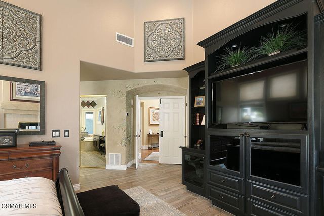 136 Heath Meadow Place, Simi Valley, CA 93065