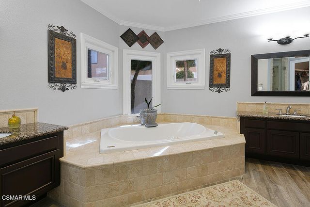 136 Heath Meadow Place, Simi Valley, CA 93065