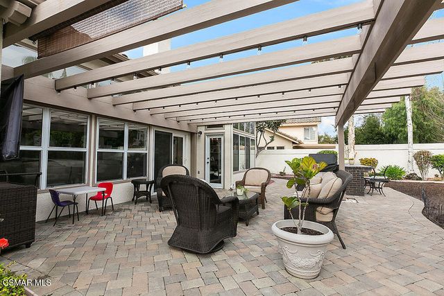 136 Heath Meadow Place, Simi Valley, CA 93065