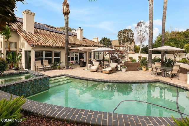 136 Heath Meadow Place, Simi Valley, CA 93065