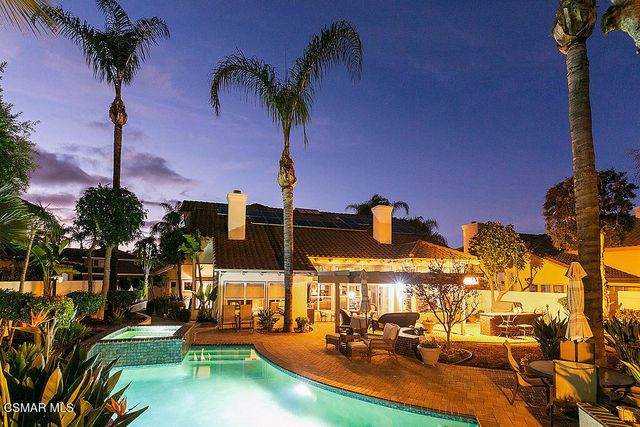 136 Heath Meadow Place, Simi Valley, CA 93065