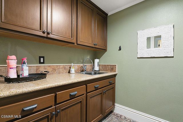 136 Heath Meadow Place, Simi Valley, CA 93065