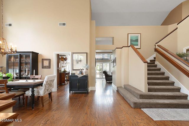 136 Heath Meadow Place, Simi Valley, CA 93065