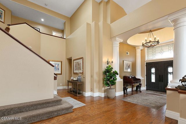 136 Heath Meadow Place, Simi Valley, CA 93065